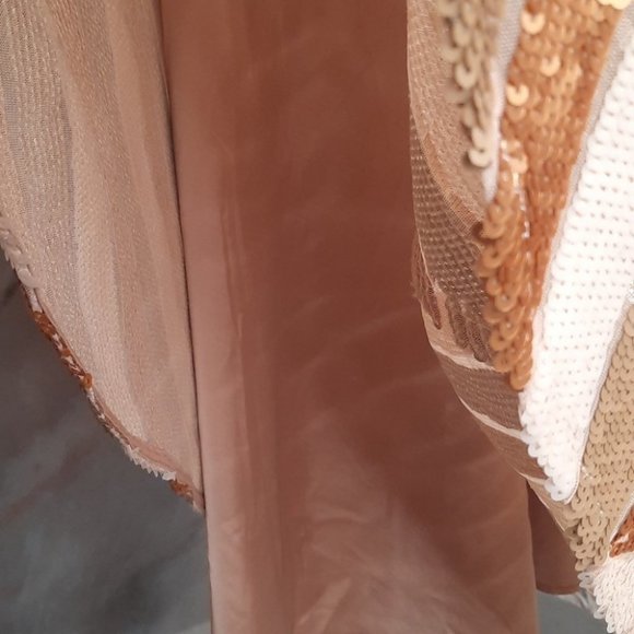 KEEPSAKE THE LABEL Cream Gold Sequins Dress S - Picture 4 of 7